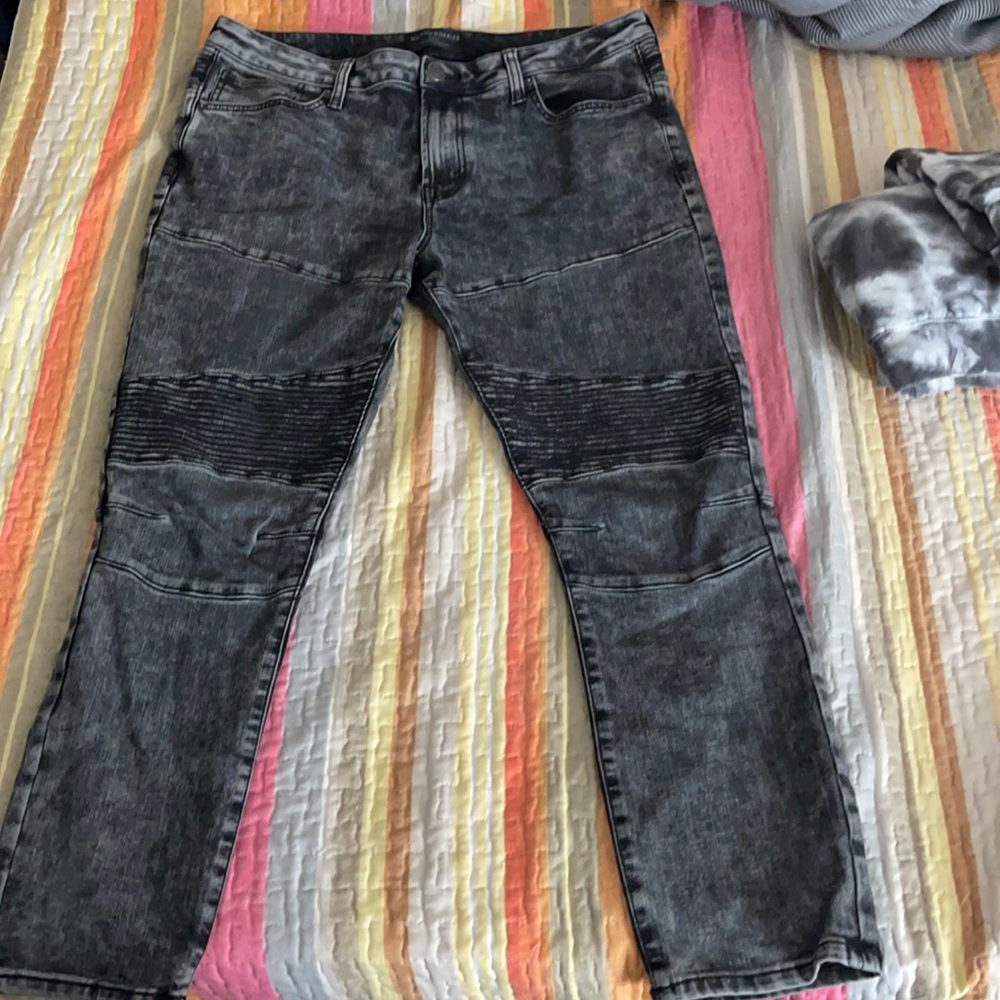 No Boundaries Jeans !!